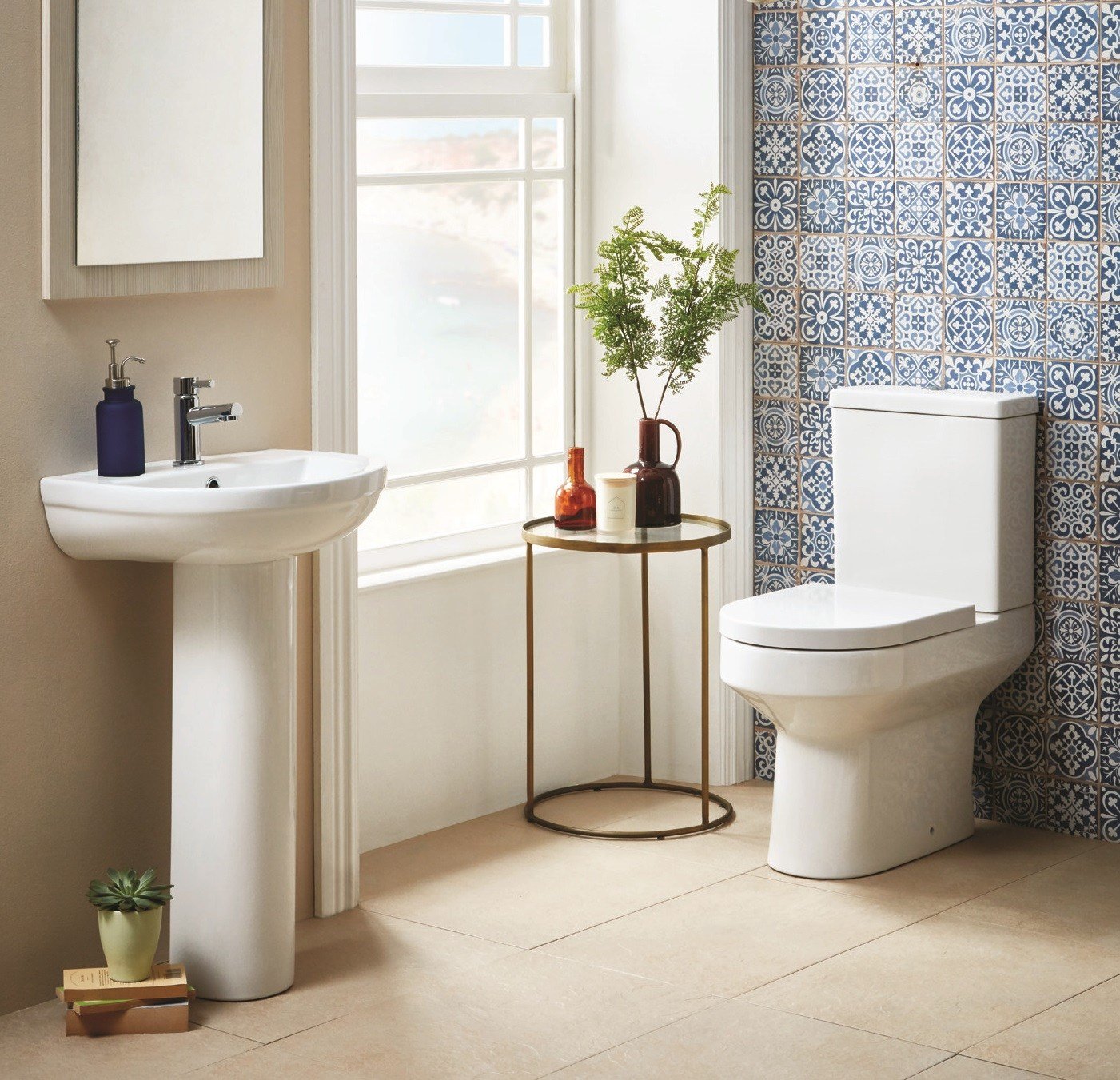 Spa D Shape Seat