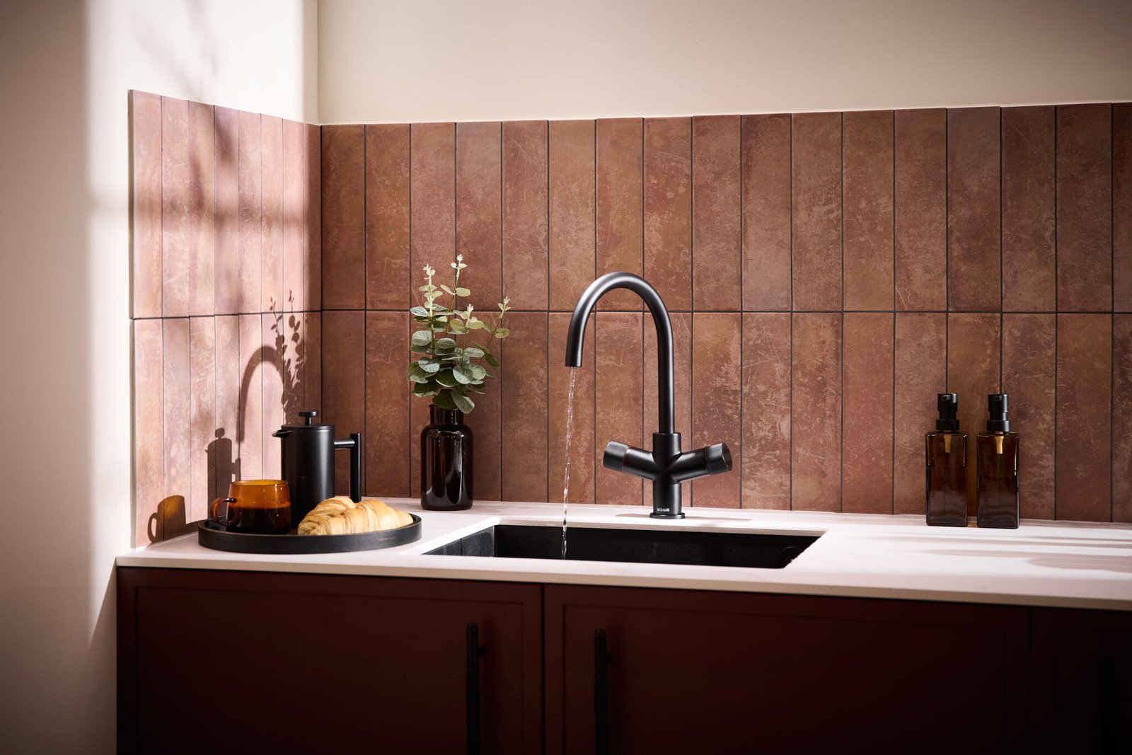 KoGE 3-in-1 Swan Spout Hot Water Tap | Matte Black