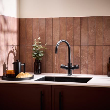 KoGE 3-in-1 Swan Spout Hot Water Tap | Matte Black